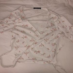 RARE BRANDY MELVILLE FLORAL CROSS TOP